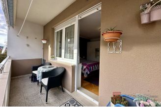 006 2049 76 Split Manus One bedroom apartment near the center for sale