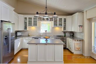 017 2031 216 kastela house with pool for sale