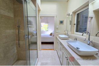 017 2031 216 kastela house with pool for sale