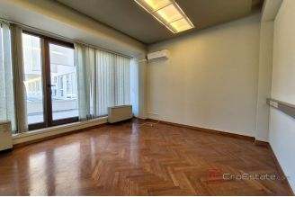 012 2016 680 split office space on university campus for rent