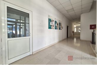009 2016 681 split multipurpose office space on university campus for rent