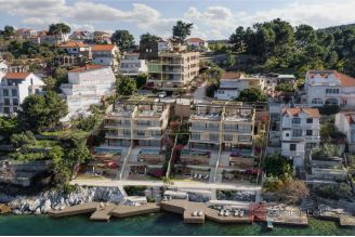 011 2035 302 Ciovo Apartment with spacious balcony in the second row to the sea for sale