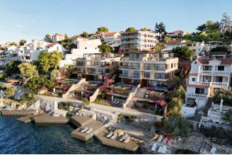 011 2035 304 Ciovo Comfortable two bedroom apartment in the second row to the sea for sale