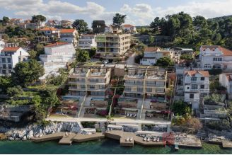 011 2035 304 Ciovo Comfortable two bedroom apartment in the second row to the sea for sale