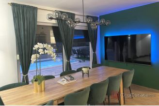016 2055 01 kastela modern villa with swimming pool for sale
