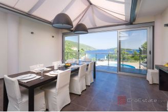 19 2013 244 Korcula villa seafront for sale