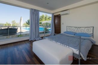 19 2013 244 Korcula villa seafront for sale