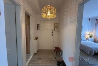 014 2035 305 Split Lovret Renovated two bedroom apartment for sale
