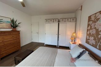 014 2035 305 Split Lovret Renovated two bedroom apartment for sale