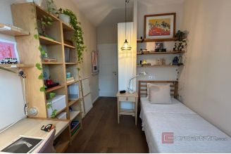014 2035 305 Split Lovret Renovated two bedroom apartment for sale