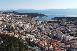 009 2052 92 Makarska three bedroom apartment in the centre for sale