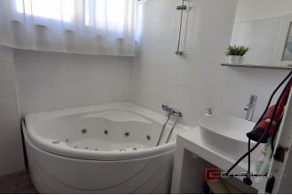 009 2031 219 Split Apartment with parking in Bacvice for sale