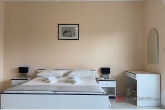012 2048 51 Omis Apartment house in the first row to the sea for sale