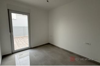 013 2035 307 Trogir Modern two bedroom apartment with spacious terrace for sale