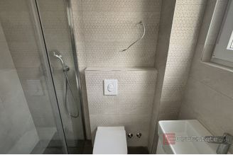 013 2035 307 Trogir Modern two bedroom apartment with spacious terrace for sale