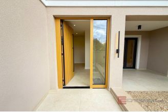 019 2021 422 zadar villa first row to the sea for sale