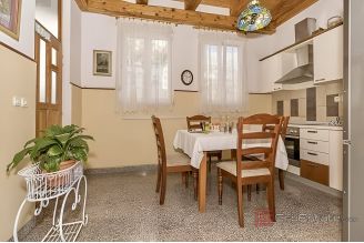 010 2049 81 Omis Two apartment units with a sea view for sale
