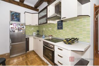 010 2049 81 Omis Two apartment units with a sea view for sale