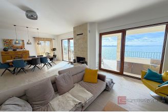020 2021 423 zadar mediterranean villa first row to the sea for sale