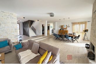 020 2021 423 zadar mediterranean villa first row to the sea for sale