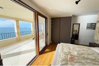 020 2021 423 zadar mediterranean villa first row to the sea for sale