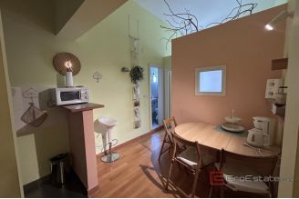 013 2035 308 Split Center Furnished two bedroom apartment for sale