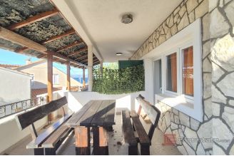 011 2047 112 Island of Solta Detached house near the sea for sale