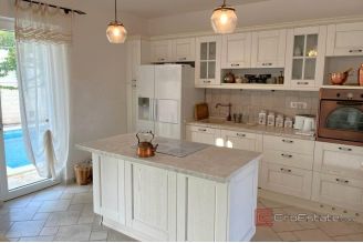 015 2051 48 island hvar mediterranean house with pool for sale