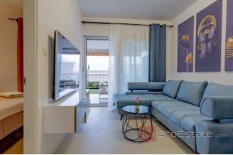 008 2046 120 Split city modernly decorated apartment in an attractive location for sale