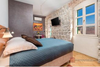 019 2035 309 Split Exclusive opportunity in the city centre accomodation with six rooms for sale