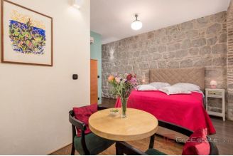 019 2035 309 Split Exclusive opportunity in the city centre accomodation with six rooms for sale