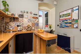 019 2035 309 Split Exclusive opportunity in the city centre accomodation with six rooms for sale