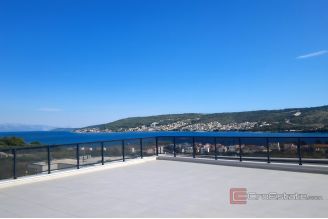 013 2031 220 trogir penthouse with open sea view for sale