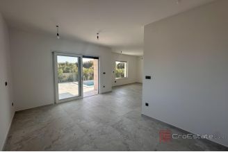 014 1021 37 Krk Modern house with pool for sale