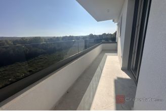 014 1021 37 Krk Modern house with pool for sale