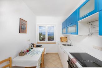 013 1021 39 Krk Duplex apartment with sea view for sale