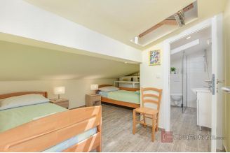 013 1021 39 Krk Duplex apartment with sea view for sale