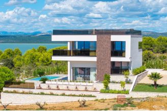 020 2043 194 pakostane mediterranean villa with impressive view for sale