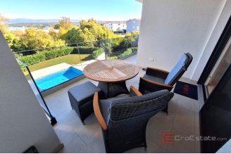 001 1021 40 Krk Two bedroom apartment near the sea for sale