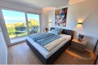 011 1021 40 Krk Two bedroom apartment near the sea for sale