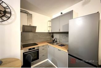 008 2049 82 Split Mejasi One bedroom apartment with garage for rent