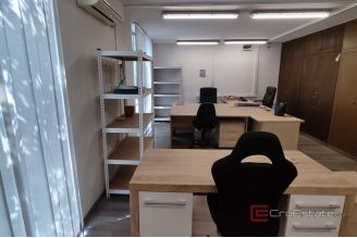 005 2026 115 Split Area Stobrec Office space for sale