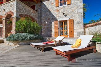 010 1014 48 Porec Stone villa with pool and garden for sale