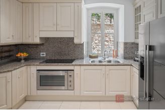 020 2046 126 Dubrovnik Luxury villa in the immediate vicinity of the old town for sale