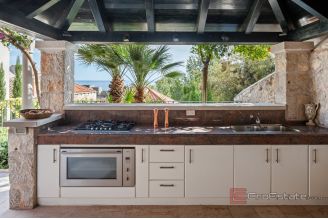 020 2046 126 Dubrovnik Luxury villa in the immediate vicinity of the old town for sale