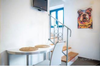 010 2051 52 Hvar Stone house in a picturesque location for sale