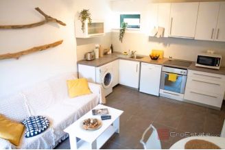 010 2051 52 Hvar Stone house in a picturesque location for sale