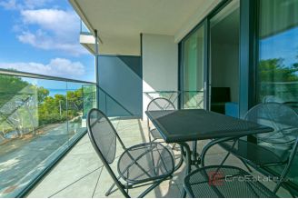 009 1031 01 Makarska Two bedroom apartment with sea view for sale