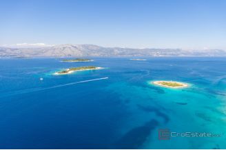 005 2013 250 Korcula Building land in the first row to the sea for sale