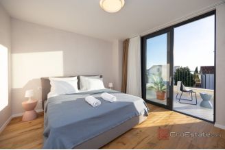 017 5455 30 Rogoznica Villa with pool near the beach for sale